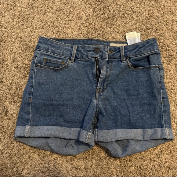 Vero Moda Denim Shorts Folded Size S/ Petite - Picture 1 of 4